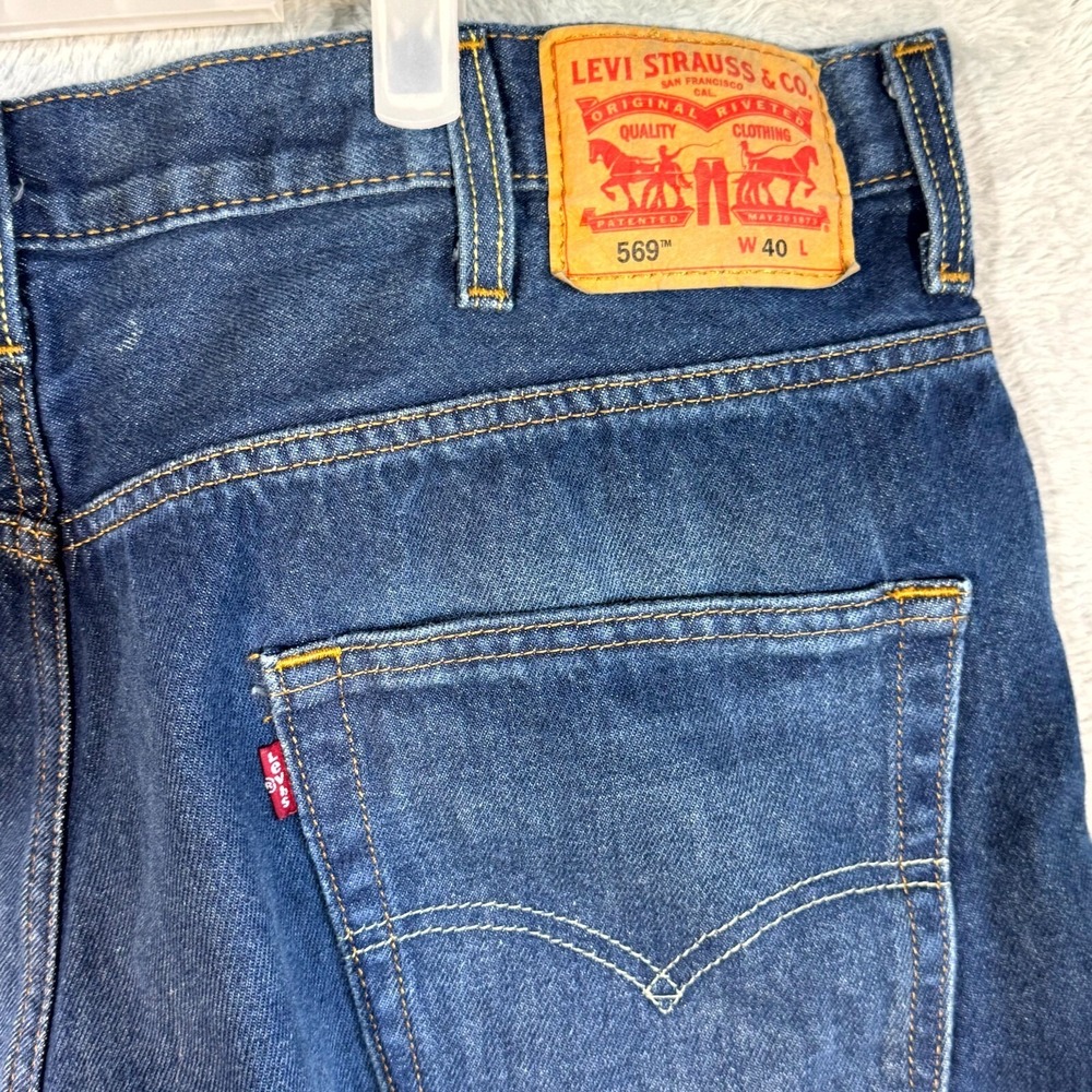 Levi's 569 Men's Shorts 40 Blue Denim High-Rise Loose Fit 5-Pocket - Picture 6 of 8